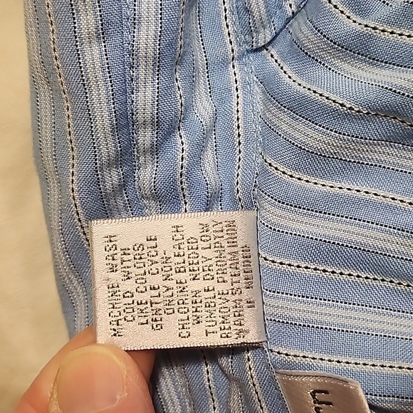 Dressbarn buttondown - Picture 5 of 6